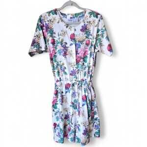 Vintage 90s Women's Floral Romper Size S White Short Sleeve Elastic Waist Button